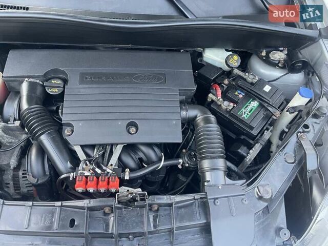 Сірий Форд Фьюжен, об'ємом двигуна 1.4 л та пробігом 127 тис. км за 5650 $, фото 19 на Automoto.ua