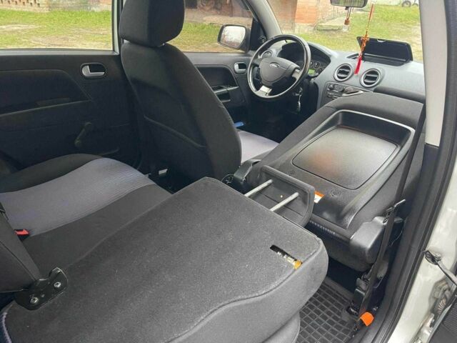 Серый Форд Фьюжн, объемом двигателя 1.4 л и пробегом 129 тыс. км за 5650 $, фото 18 на Automoto.ua