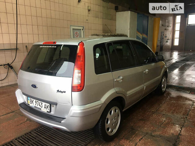 Сірий Форд Фьюжен, об'ємом двигуна 1.6 л та пробігом 153 тис. км за 7888 $, фото 24 на Automoto.ua