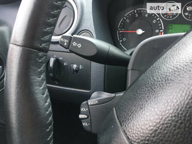 Сірий Форд Фьюжен, об'ємом двигуна 1.6 л та пробігом 153 тис. км за 7888 $, фото 21 на Automoto.ua