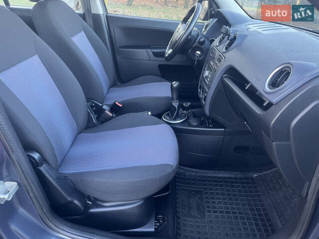 Сірий Форд Фьюжен, об'ємом двигуна 1.4 л та пробігом 139 тис. км за 5800 $, фото 9 на Automoto.ua