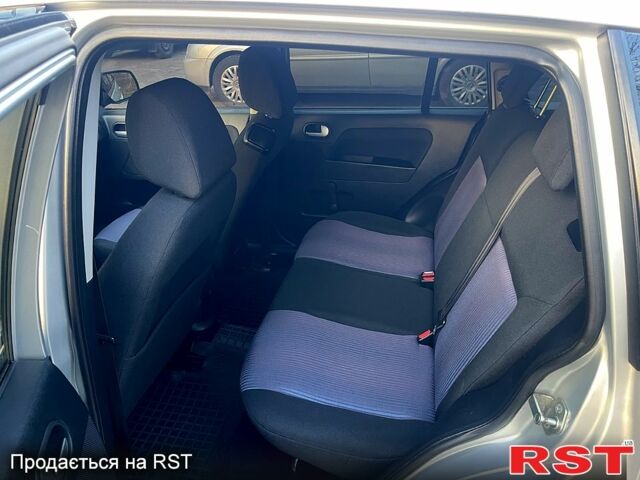 Серый Форд Фьюжн, объемом двигателя 1.4 л и пробегом 130 тыс. км за 5699 $, фото 12 на Automoto.ua