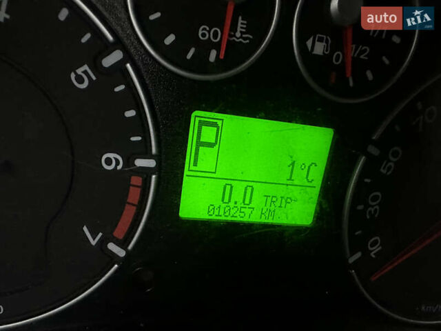 Серый Форд Фьюжн, объемом двигателя 0 л и пробегом 10 тыс. км за 1250 $, фото 4 на Automoto.ua