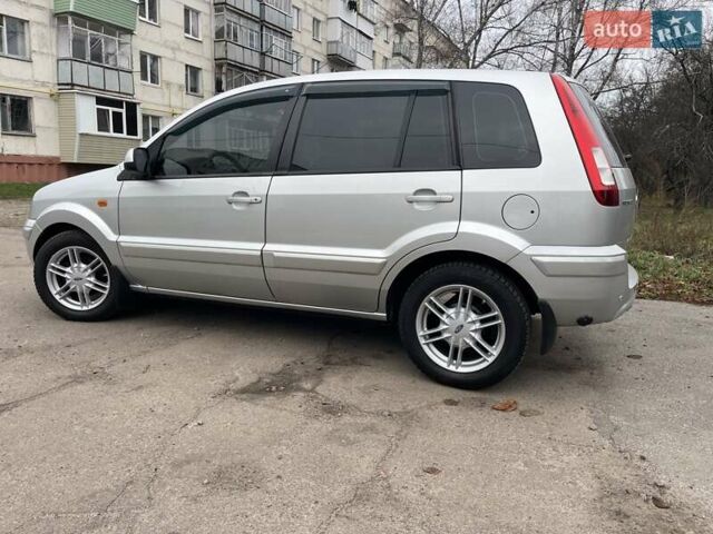 Сірий Форд Фьюжен, об'ємом двигуна 1.4 л та пробігом 130 тис. км за 5699 $, фото 3 на Automoto.ua