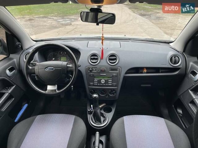 Сірий Форд Фьюжен, об'ємом двигуна 1.4 л та пробігом 130 тис. км за 5699 $, фото 10 на Automoto.ua