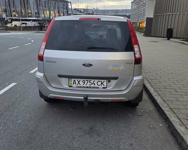 Сірий Форд Фьюжен, об'ємом двигуна 1.6 л та пробігом 114 тис. км за 6200 $, фото 3 на Automoto.ua