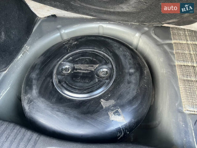 Серый Форд Фьюжн, объемом двигателя 1.4 л и пробегом 139 тыс. км за 5600 $, фото 7 на Automoto.ua