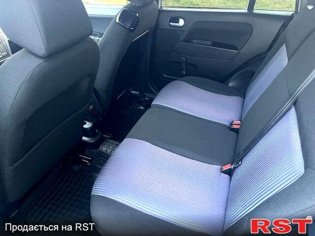 Сірий Форд Фьюжен, об'ємом двигуна 1.4 л та пробігом 127 тис. км за 5650 $, фото 10 на Automoto.ua