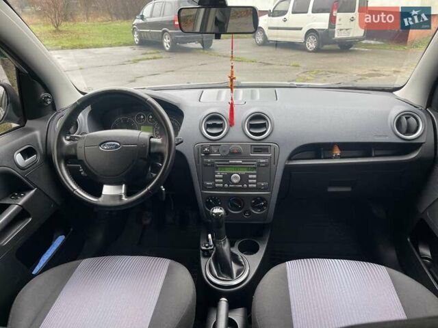 Сірий Форд Фьюжен, об'ємом двигуна 1.4 л та пробігом 129 тис. км за 5600 $, фото 11 на Automoto.ua