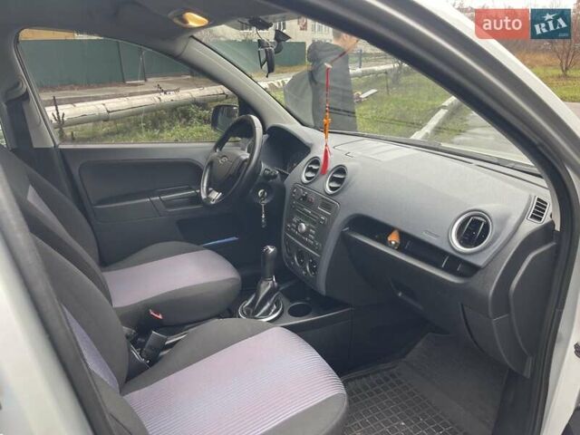 Сірий Форд Фьюжен, об'ємом двигуна 1.4 л та пробігом 129 тис. км за 5600 $, фото 13 на Automoto.ua