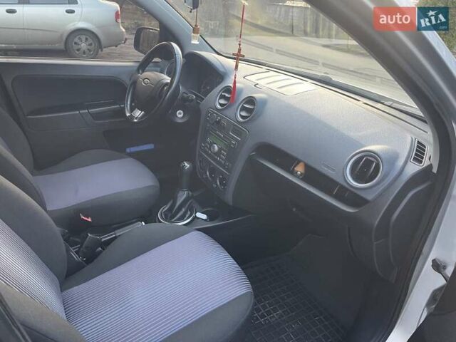 Серый Форд Фьюжн, объемом двигателя 1.4 л и пробегом 130 тыс. км за 5699 $, фото 17 на Automoto.ua