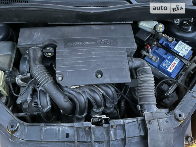 Сірий Форд Фьюжен, об'ємом двигуна 1.4 л та пробігом 138 тис. км за 6000 $, фото 26 на Automoto.ua