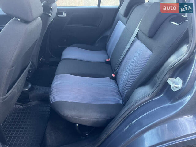 Сірий Форд Фьюжен, об'ємом двигуна 1.4 л та пробігом 139 тис. км за 5800 $, фото 11 на Automoto.ua