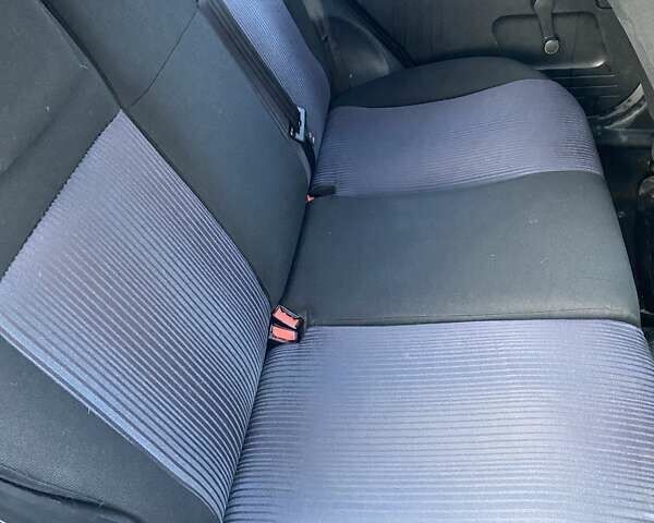 Серый Форд Фьюжн, объемом двигателя 1.4 л и пробегом 226 тыс. км за 4300 $, фото 9 на Automoto.ua