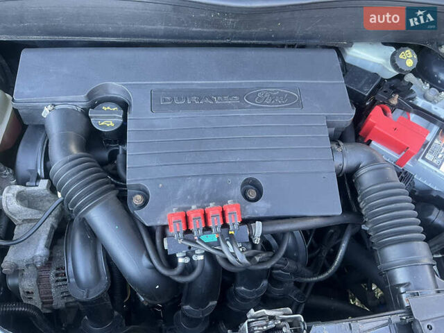 Серый Форд Фьюжн, объемом двигателя 1.4 л и пробегом 139 тыс. км за 5600 $, фото 5 на Automoto.ua