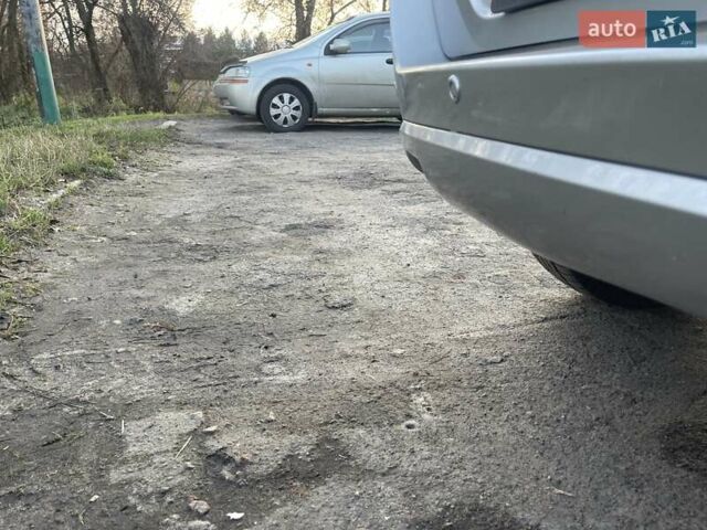 Серый Форд Фьюжн, объемом двигателя 1.4 л и пробегом 130 тыс. км за 5699 $, фото 9 на Automoto.ua