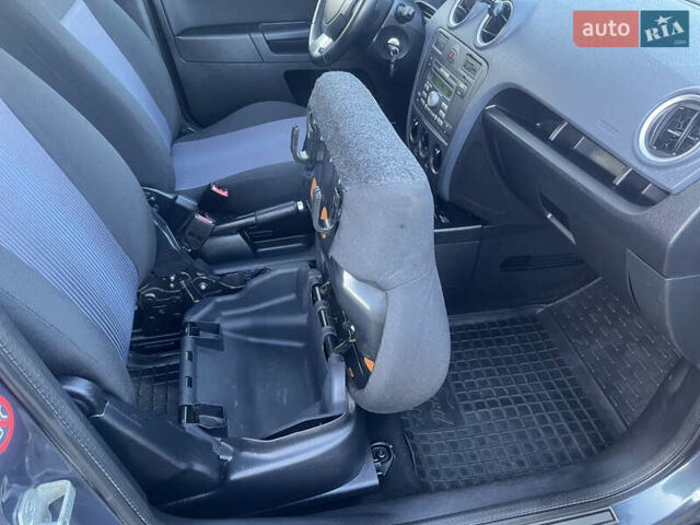 Сірий Форд Фьюжен, об'ємом двигуна 1.4 л та пробігом 139 тис. км за 5800 $, фото 24 на Automoto.ua