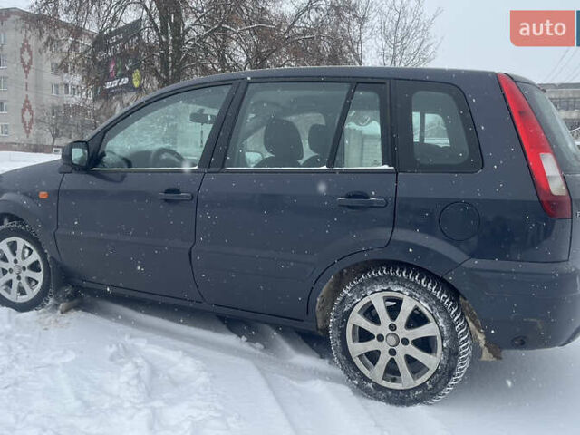 Сірий Форд Фьюжен, об'ємом двигуна 1.4 л та пробігом 140 тис. км за 5500 $, фото 4 на Automoto.ua