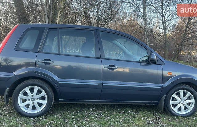 Сірий Форд Фьюжен, об'ємом двигуна 1.4 л та пробігом 139 тис. км за 5800 $, фото 4 на Automoto.ua