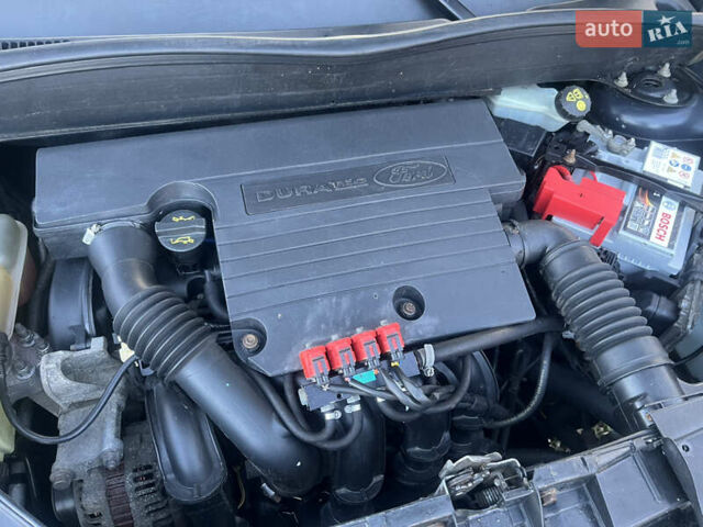 Сірий Форд Фьюжен, об'ємом двигуна 1.4 л та пробігом 139 тис. км за 5800 $, фото 27 на Automoto.ua