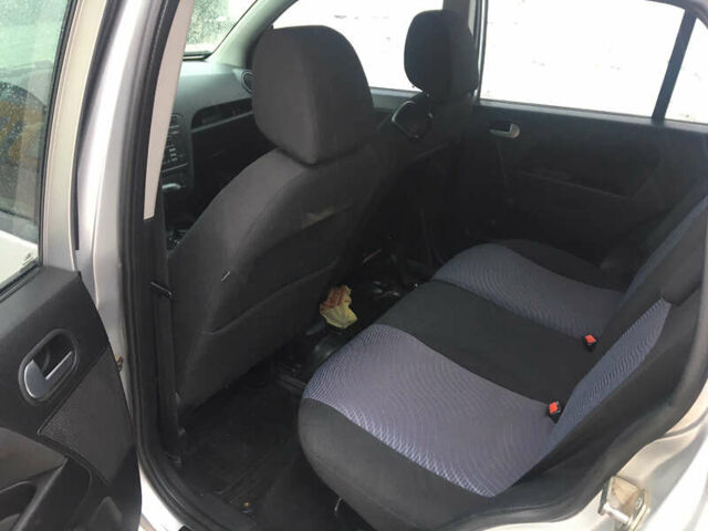 Сірий Форд Фьюжен, об'ємом двигуна 1.6 л та пробігом 153 тис. км за 7888 $, фото 14 на Automoto.ua