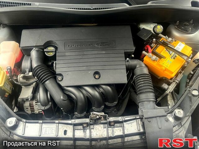 Серый Форд Фьюжн, объемом двигателя 1.6 л и пробегом 203 тыс. км за 5999 $, фото 12 на Automoto.ua