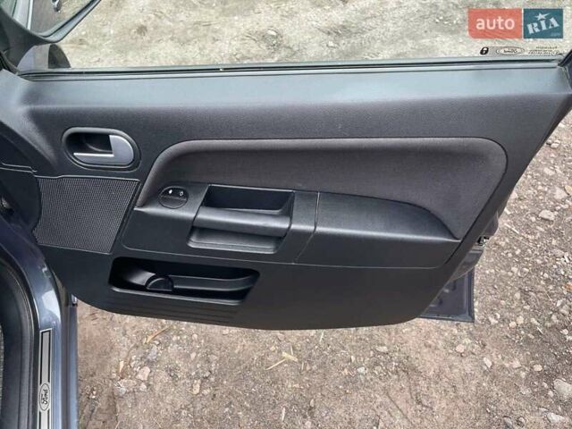Сірий Форд Фьюжен, об'ємом двигуна 1.4 л та пробігом 147 тис. км за 5750 $, фото 21 на Automoto.ua