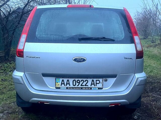 Сірий Форд Фьюжен, об'ємом двигуна 1.6 л та пробігом 203 тис. км за 5999 $, фото 3 на Automoto.ua