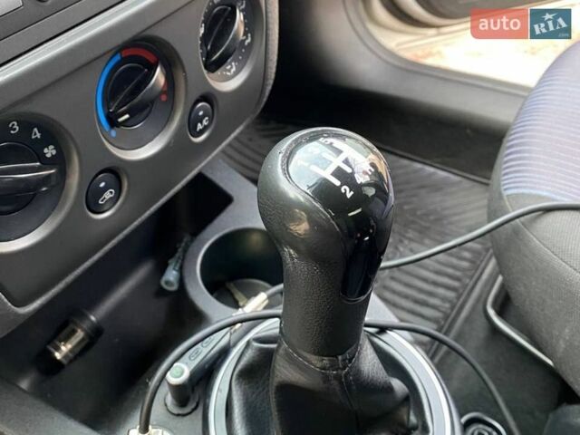 Серый Форд Фьюжн, объемом двигателя 1.39 л и пробегом 243 тыс. км за 5299 $, фото 11 на Automoto.ua