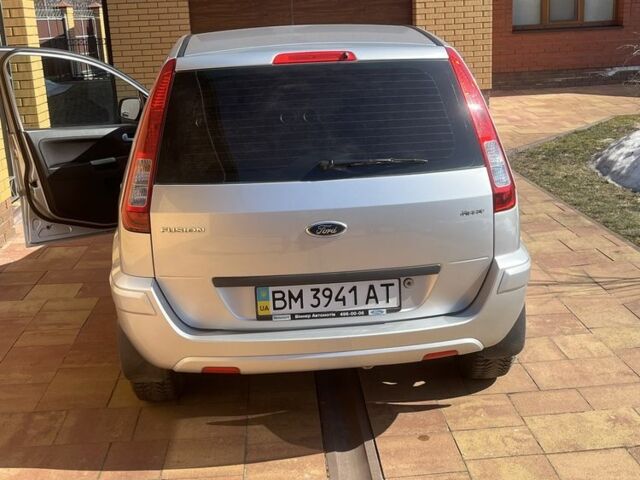 Серый Форд Фьюжн, объемом двигателя 1.6 л и пробегом 52 тыс. км за 7000 $, фото 2 на Automoto.ua