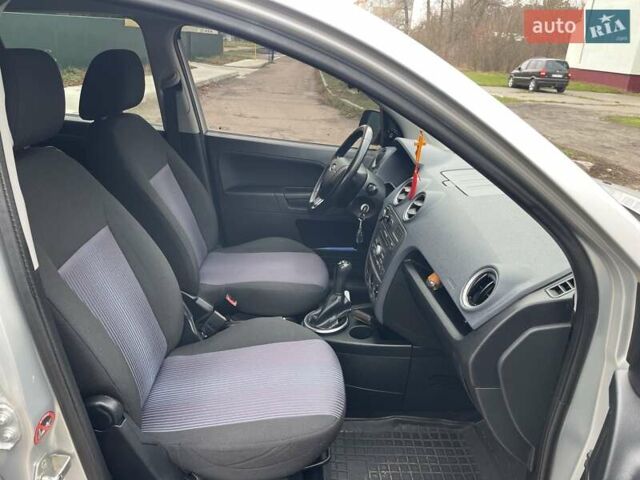 Сірий Форд Фьюжен, об'ємом двигуна 1.4 л та пробігом 130 тис. км за 5699 $, фото 14 на Automoto.ua