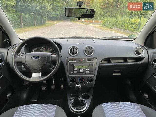 Сірий Форд Фьюжен, об'ємом двигуна 1.4 л та пробігом 89 тис. км за 6850 $, фото 67 на Automoto.ua