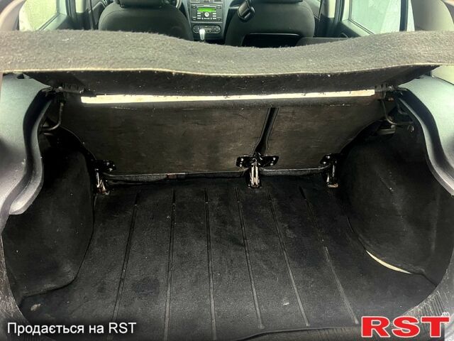 Серый Форд Фьюжн, объемом двигателя 1.6 л и пробегом 203 тыс. км за 5999 $, фото 10 на Automoto.ua