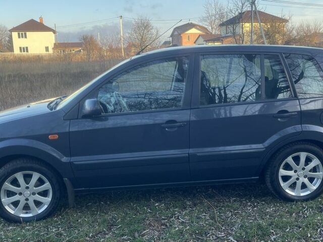 Сірий Форд Фьюжен, об'ємом двигуна 1.4 л та пробігом 139 тис. км за 5800 $, фото 2 на Automoto.ua