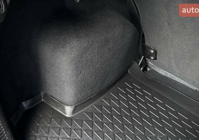 Серый Форд Фьюжн, объемом двигателя 1.4 л и пробегом 81 тыс. км за 7500 $, фото 57 на Automoto.ua