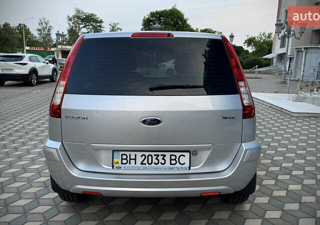 Серый Форд Фьюжн, объемом двигателя 1.4 л и пробегом 81 тыс. км за 7500 $, фото 19 на Automoto.ua
