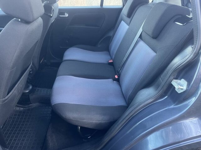 Сірий Форд Фьюжен, об'ємом двигуна 1.4 л та пробігом 139 тис. км за 5800 $, фото 7 на Automoto.ua