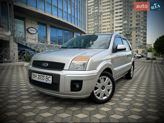 Серый Форд Фьюжн, объемом двигателя 1.4 л и пробегом 81 тыс. км за 7500 $, фото 7 на Automoto.ua