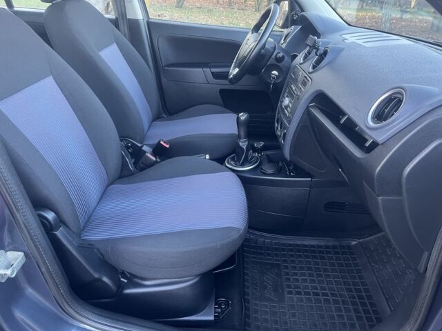 Сірий Форд Фьюжен, об'ємом двигуна 1.4 л та пробігом 139 тис. км за 5600 $, фото 8 на Automoto.ua