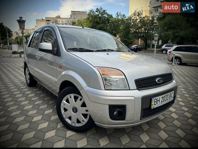 Серый Форд Фьюжн, объемом двигателя 1.4 л и пробегом 81 тыс. км за 7500 $, фото 29 на Automoto.ua