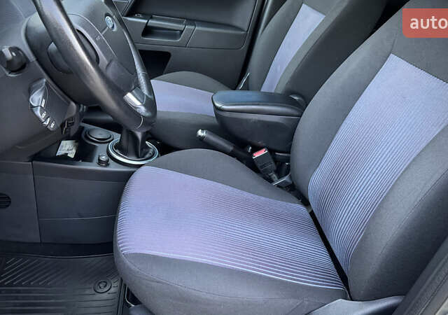 Серый Форд Фьюжн, объемом двигателя 1.4 л и пробегом 81 тыс. км за 7500 $, фото 35 на Automoto.ua