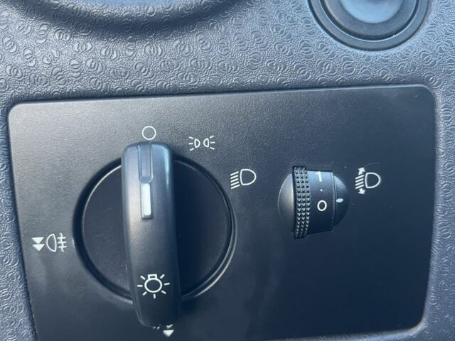 Сірий Форд Фьюжен, об'ємом двигуна 1.4 л та пробігом 139 тис. км за 5600 $, фото 15 на Automoto.ua