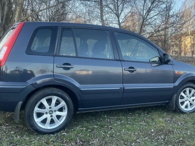 Сірий Форд Фьюжен, об'ємом двигуна 1.4 л та пробігом 139 тис. км за 5600 $, фото 4 на Automoto.ua