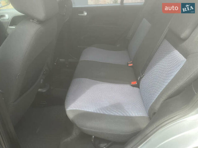 Сірий Форд Фьюжен, об'ємом двигуна 1.6 л та пробігом 143 тис. км за 5999 $, фото 14 на Automoto.ua