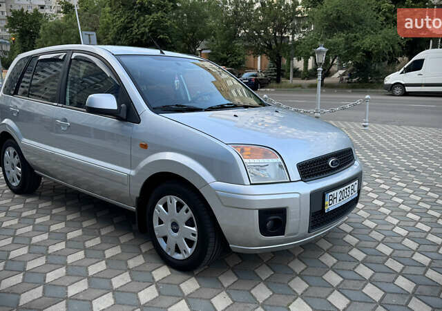 Серый Форд Фьюжн, объемом двигателя 1.4 л и пробегом 81 тыс. км за 7500 $, фото 31 на Automoto.ua