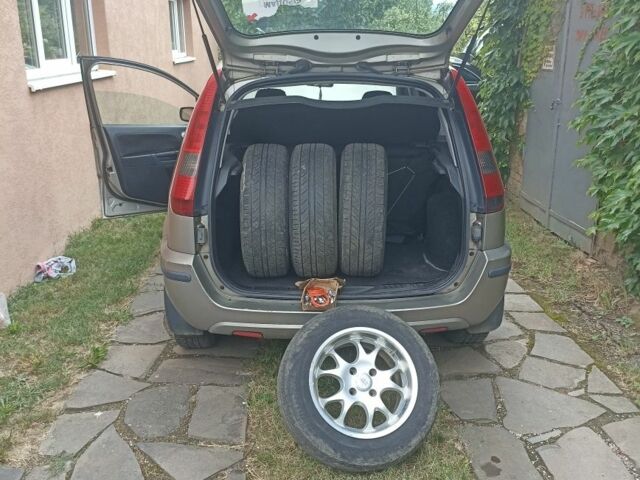 Сірий Форд Фьюжен, об'ємом двигуна 1.4 л та пробігом 270 тис. км за 4600 $, фото 3 на Automoto.ua