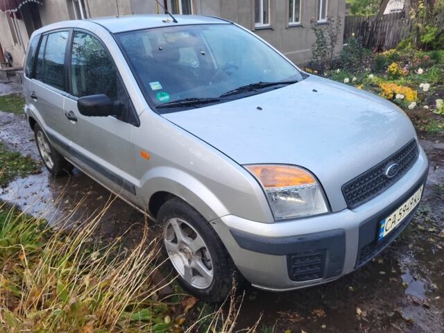 Серый Форд Фьюжн, объемом двигателя 1.2 л и пробегом 98 тыс. км за 5300 $, фото 2 на Automoto.ua