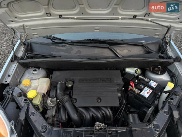 Серый Форд Фьюжн, объемом двигателя 1.4 л и пробегом 141 тыс. км за 5550 $, фото 17 на Automoto.ua