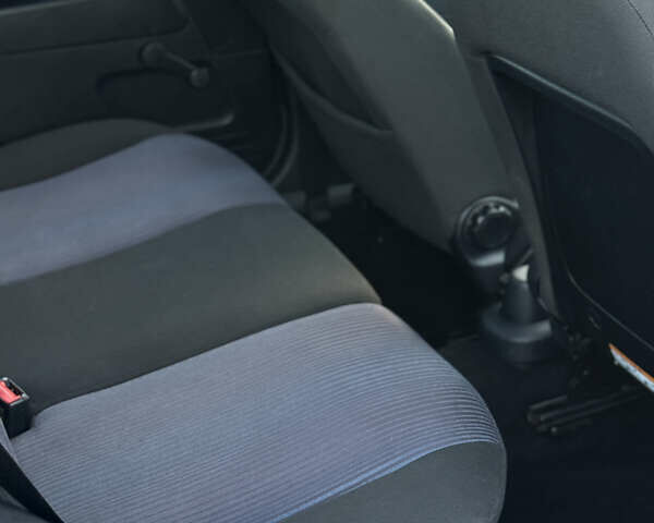 Серый Форд Фьюжн, объемом двигателя 1.4 л и пробегом 141 тыс. км за 5550 $, фото 15 на Automoto.ua