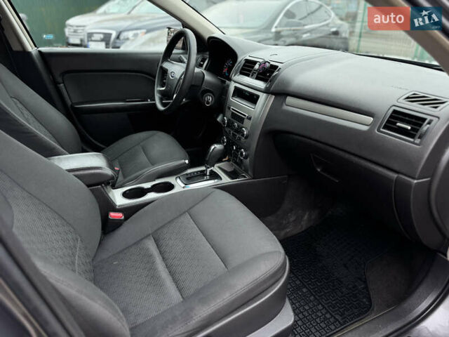 Сірий Форд Фьюжен, об'ємом двигуна 2.5 л та пробігом 218 тис. км за 5950 $, фото 32 на Automoto.ua